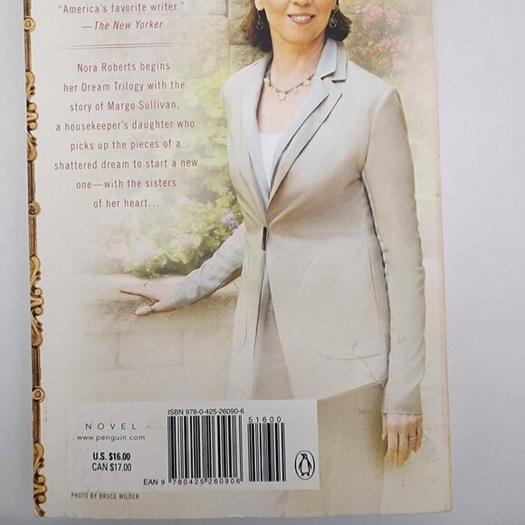 Daring to Dream Book 1 of The Dream Trilogy by Nora Roberts - Picture 2 of 8